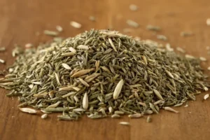Anise seco (también conocido como Pimpinella) semilla con una mezcla de ingredientes herbales